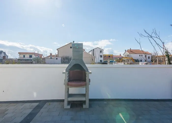 Pejakovic 1 By Interhome