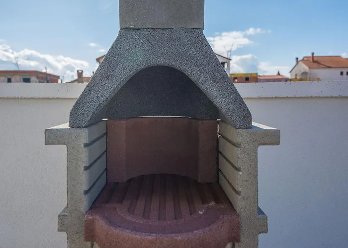 Pejakovic 1 By Interhome *